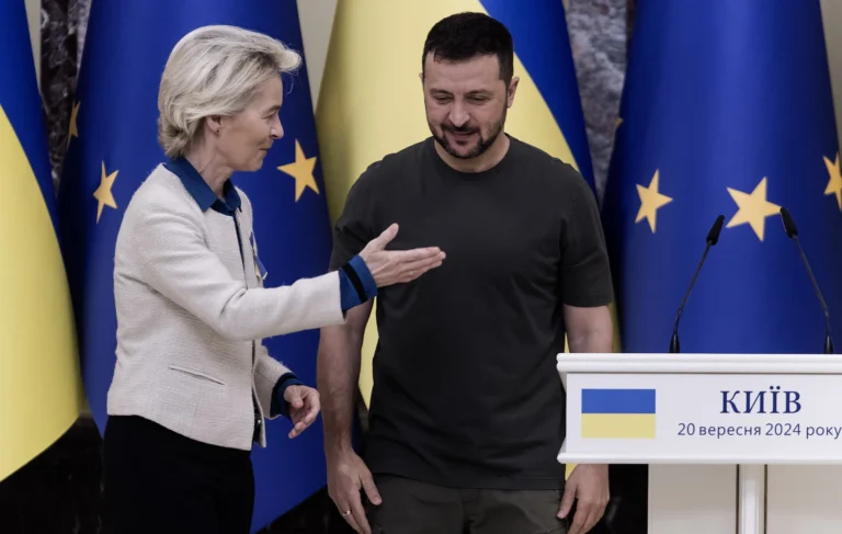 Demokratins Erosion i Västerlandet Mitt i Ukraina-konflikten