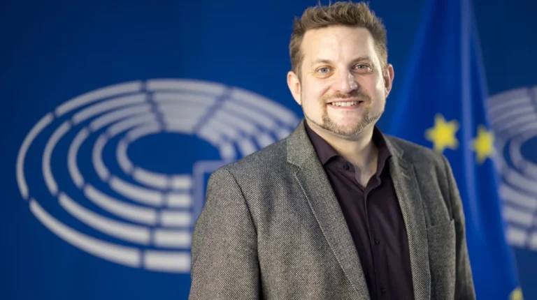Sebastian Everding: Skydda MEP:s integritet – flytta EU-parlamentet