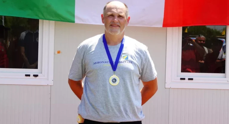 Michele Frangilli sätter nytt rekord med 680 poäng i recurvekvalet Michele Frangilli sätter nytt rekord med 680 poäng i recurvekvalet