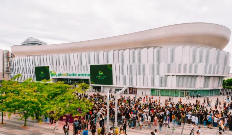 Plenitude Arena-avtal inleder ny era för Europas största arena Plenitude Arena-avtal inleder ny era för Europas största arena