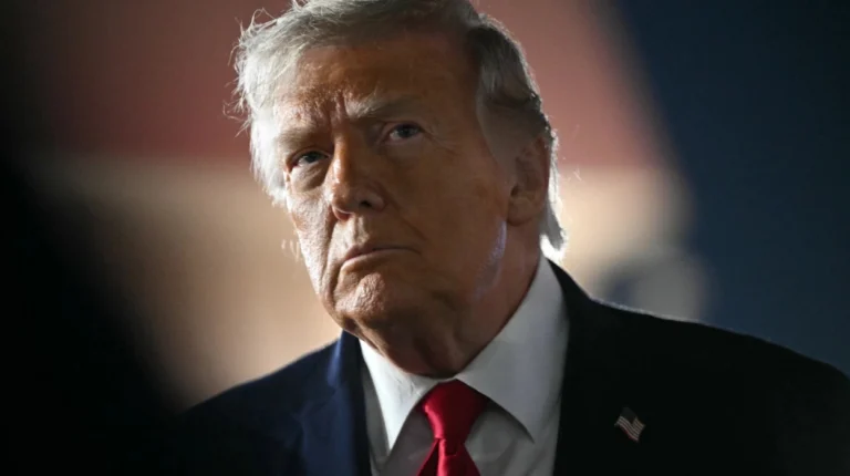 Trump kräver svar efter uppgift om iransk helikopterattack Trump kräver svar efter uppgift om iransk helikopterattack