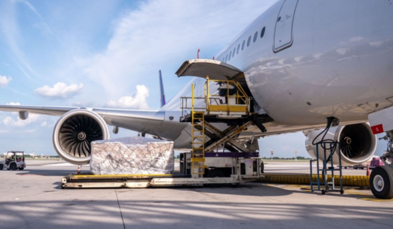 Flygfrakt mellan Kina och Europa stabiliseras efter veckors nedgång Flygfrakt mellan Kina och Europa stabiliseras efter veckors nedgång